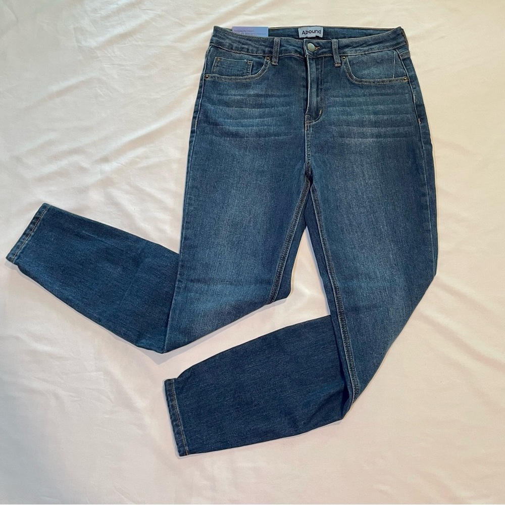 Abound - Women’s High-Rise Jeans Size 29 (NWT)